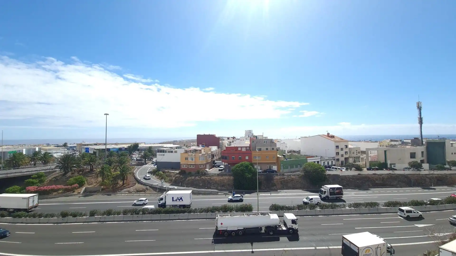 Vista exterior de Pis de lloguer en Telde amb Aire condicionat, Terrassa i Traster