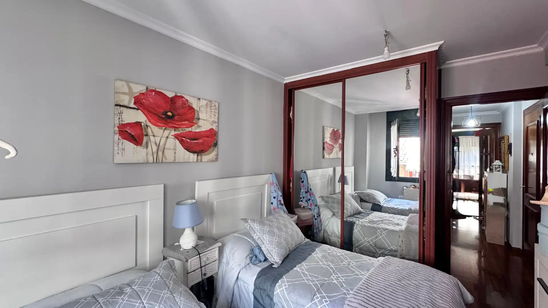 Habitación de Apartamento en venta en Gijón  con Calefacción, Parquet y Trastero