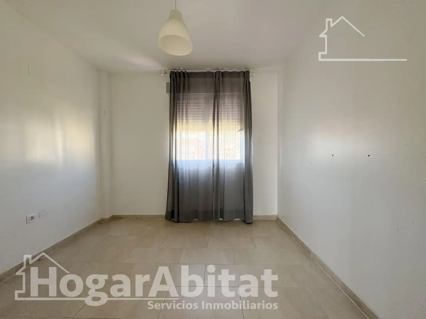 Dormitori de Àtic en venda en Vilallonga / Villalonga amb Terrassa, Balcó i Piscina comunitària