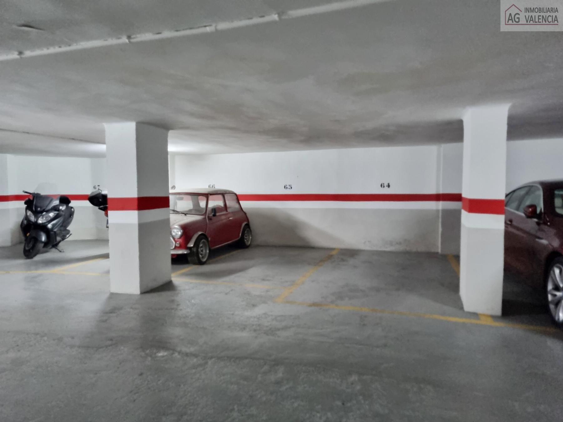 Aparcament de Garatge en venda en  Valencia Capital