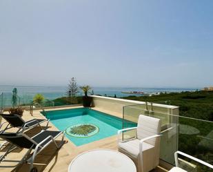 Piscina de Àtic en venda en  Almería Capital amb Aire condicionat, Jardí privat i Parquet