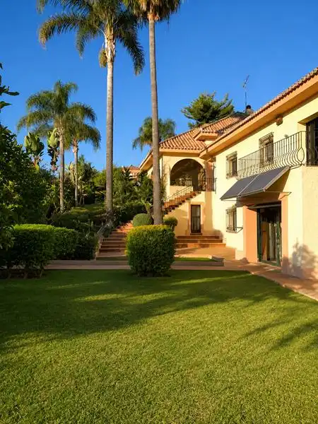 Chalet con piscina en venta en Selwo, imagen 18