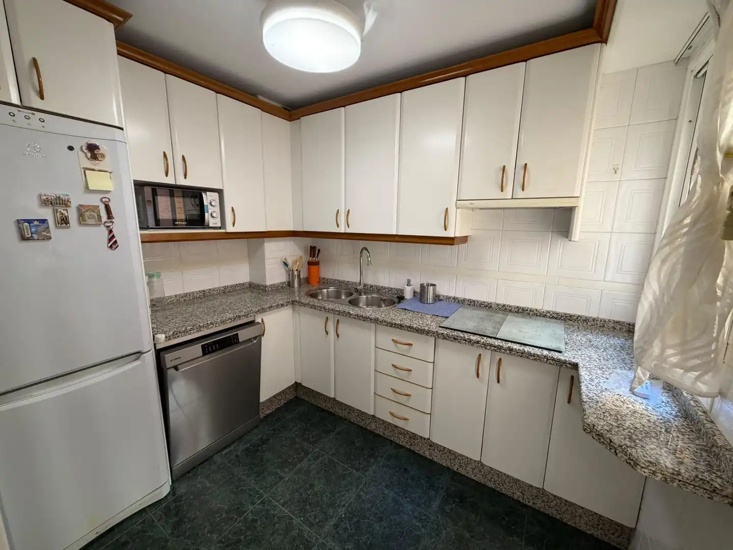 Flat with terrace to rent in Beiro, imagen 12