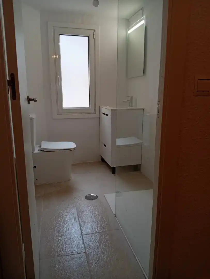 Bathroom of Flat for rent in Zona Alta