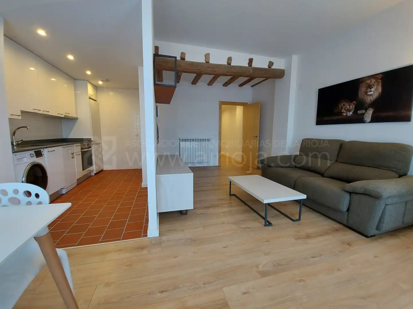 Sala de estar de Piso de alquiler en  Logroño con Calefacción y Amueblado