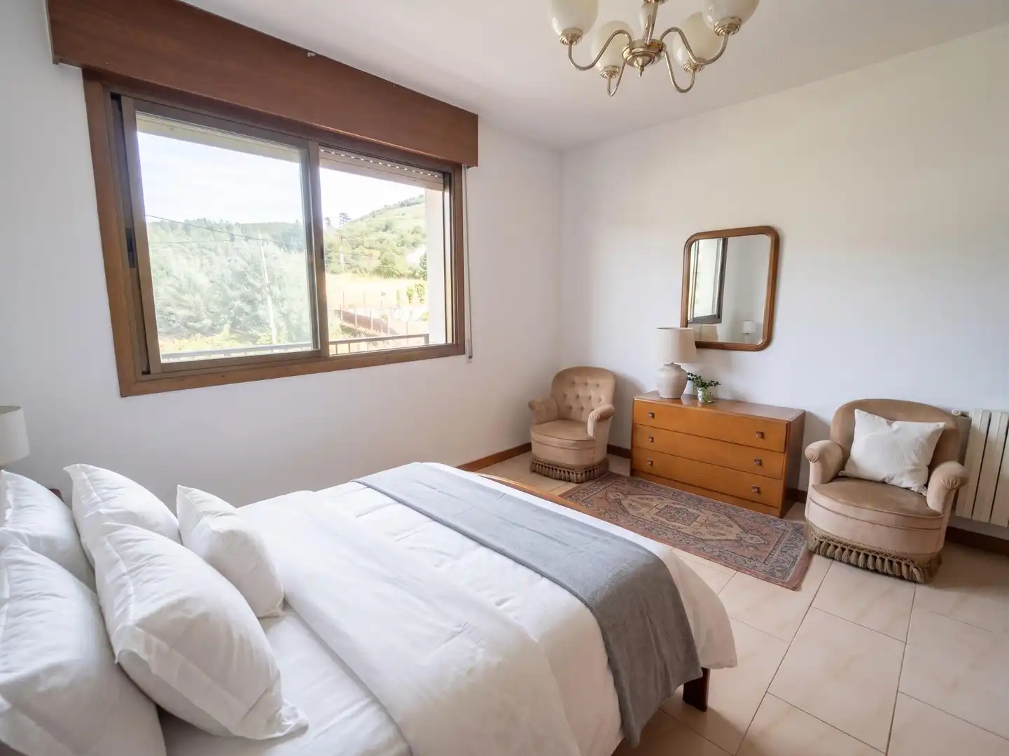 Habitación de Casa o chalet en venta en Ourense Capital  con Calefacción, Jardín privado y Terraza