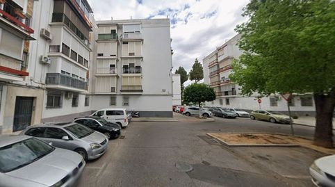 Foto 3 de Piso en venta en Calle Rafi Herencia, Cruz Roja, Sevilla Capital