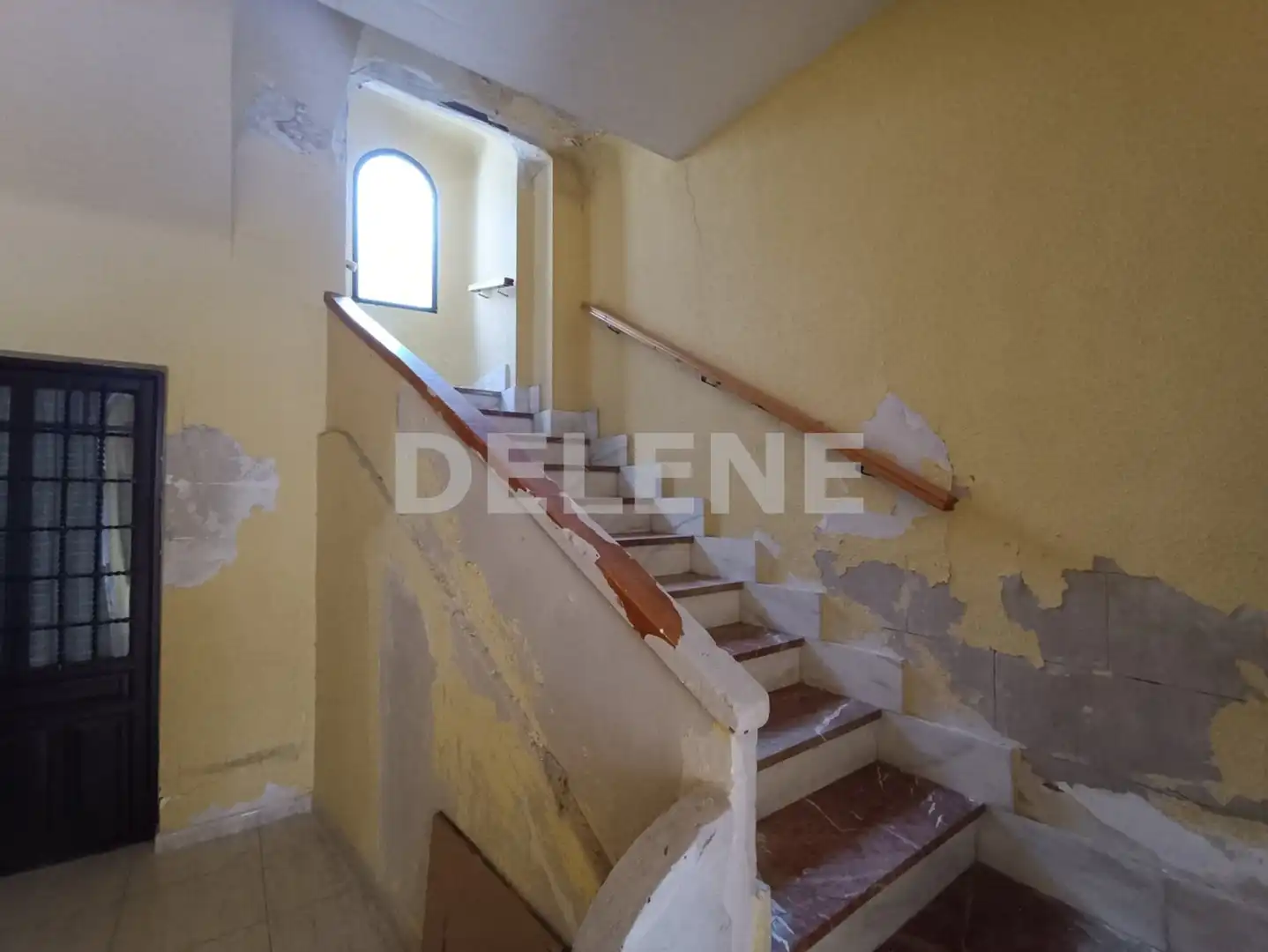 Casa aparellada amb terrassa en venda a Hellín, imagen 8