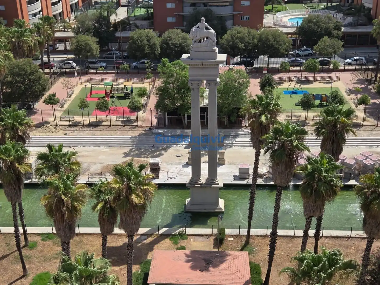 Vista exterior de Pis en venda en Sevilla amb Aire condicionat, Terrassa i Traster