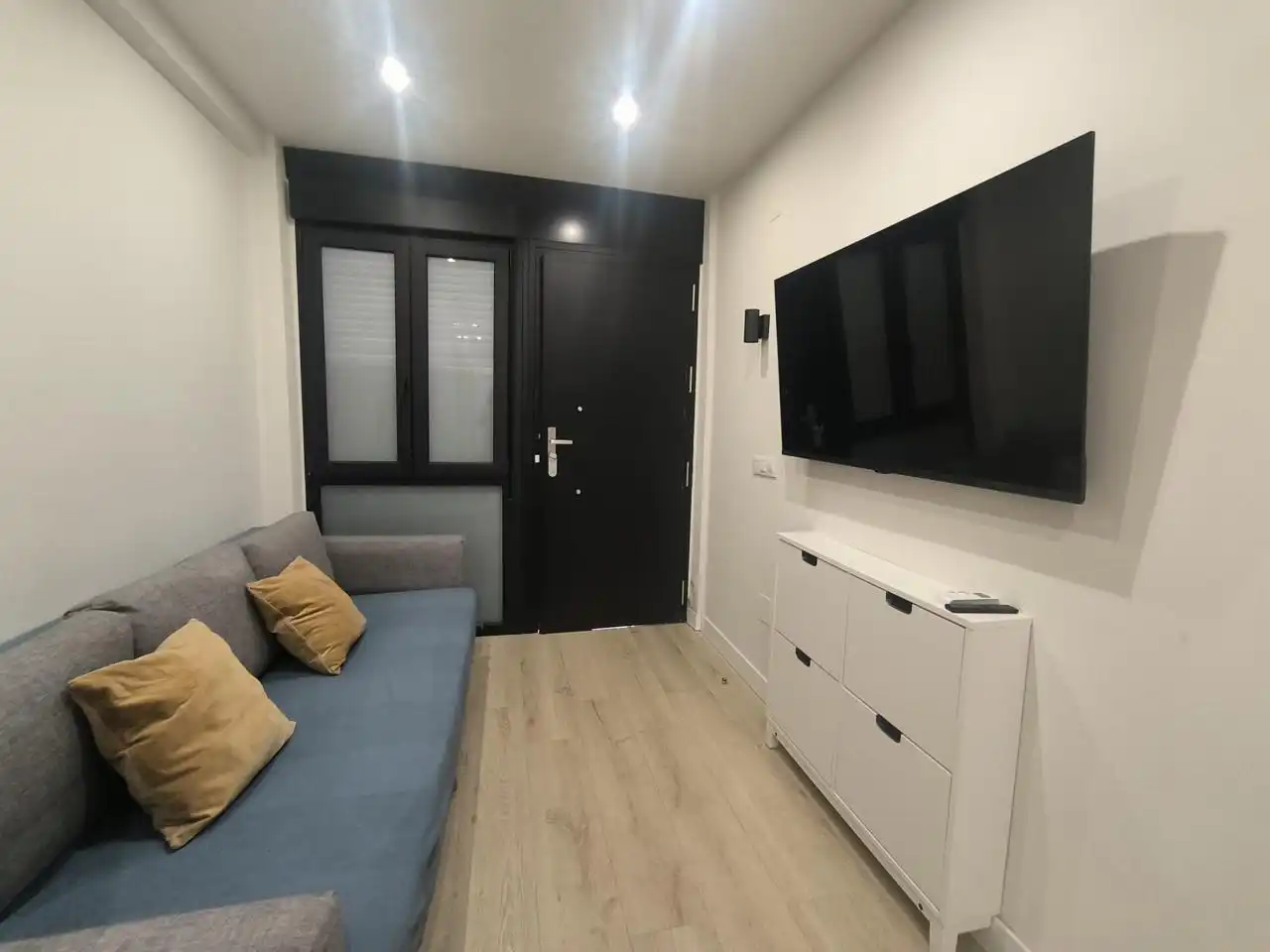 Sala de estar de Estudio de alquiler en Benalmádena con Aire acondicionado y Amueblado