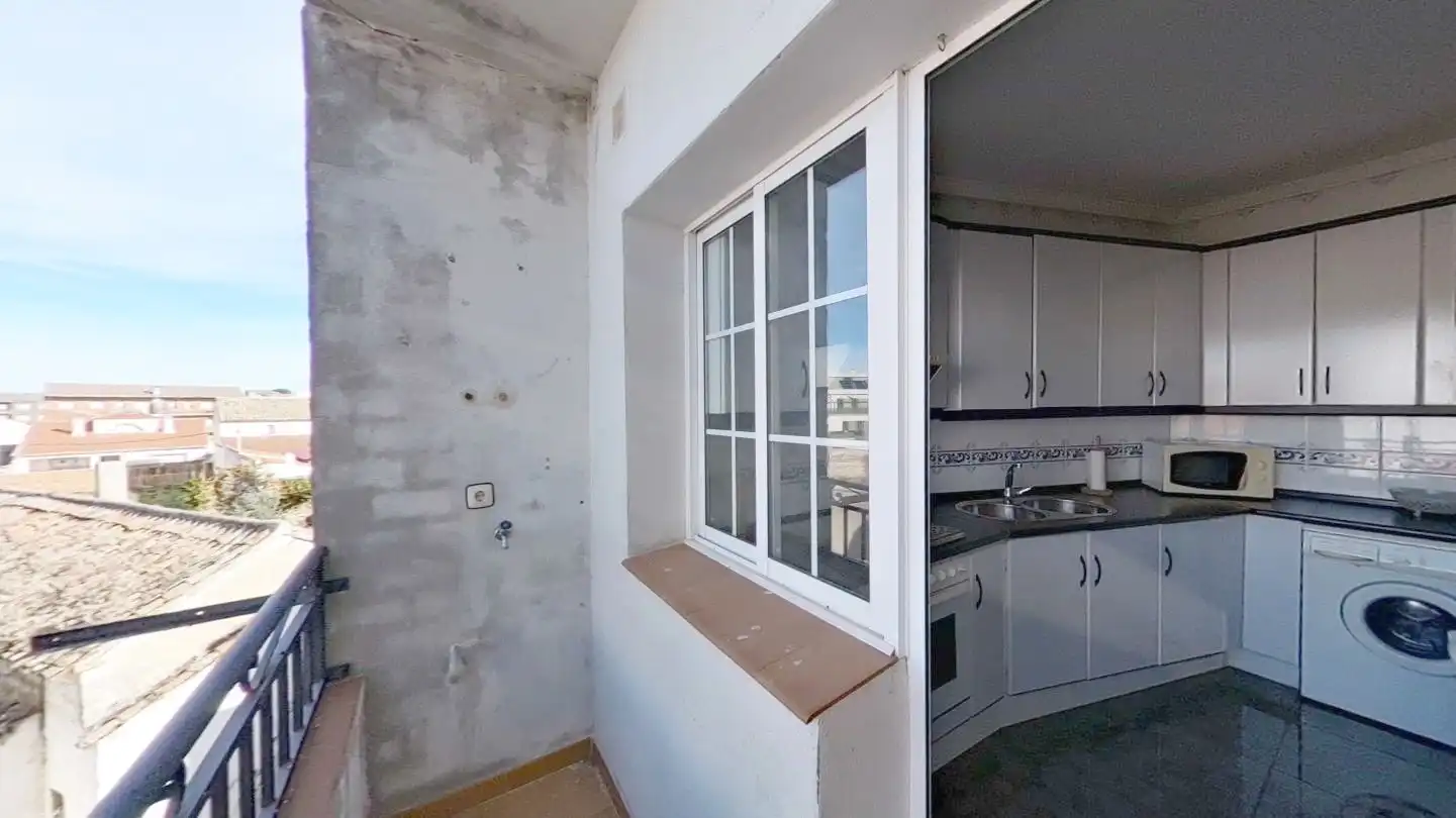 Cocina de Piso en venta en Navahermosa con Calefacción, Terraza y Amueblado