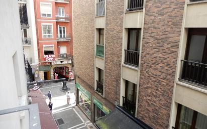 Vista exterior de Pis en venda en  Pamplona / Iruña amb Aire condicionat