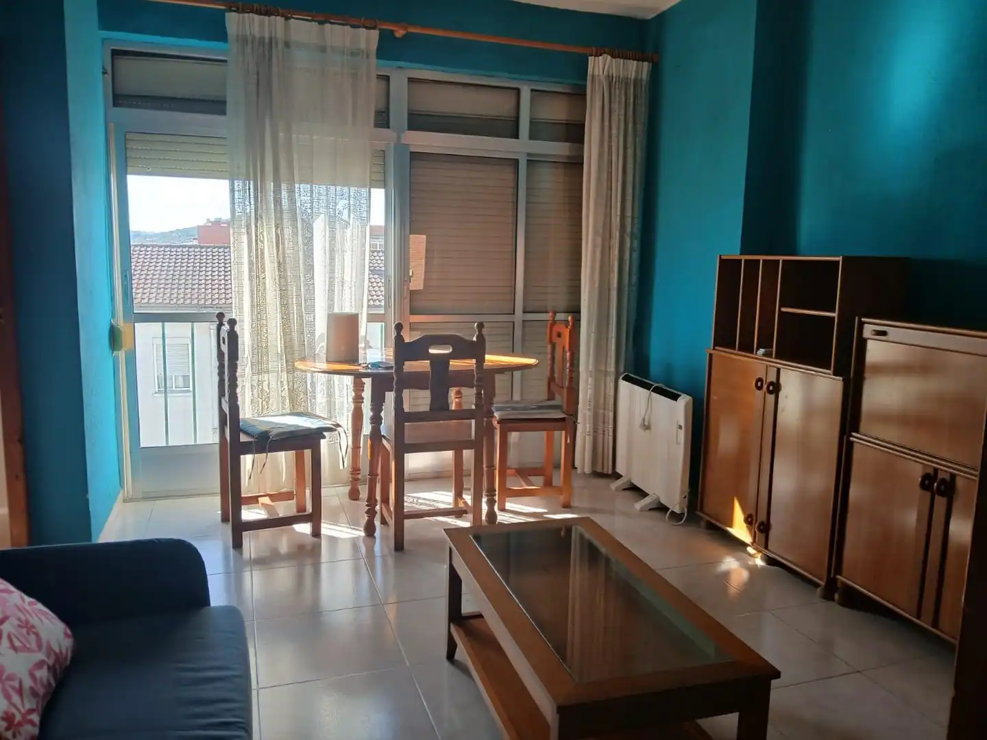 Sala de estar de Apartamento en venta en Cáceres con Calefacción, Terraza y Amueblado