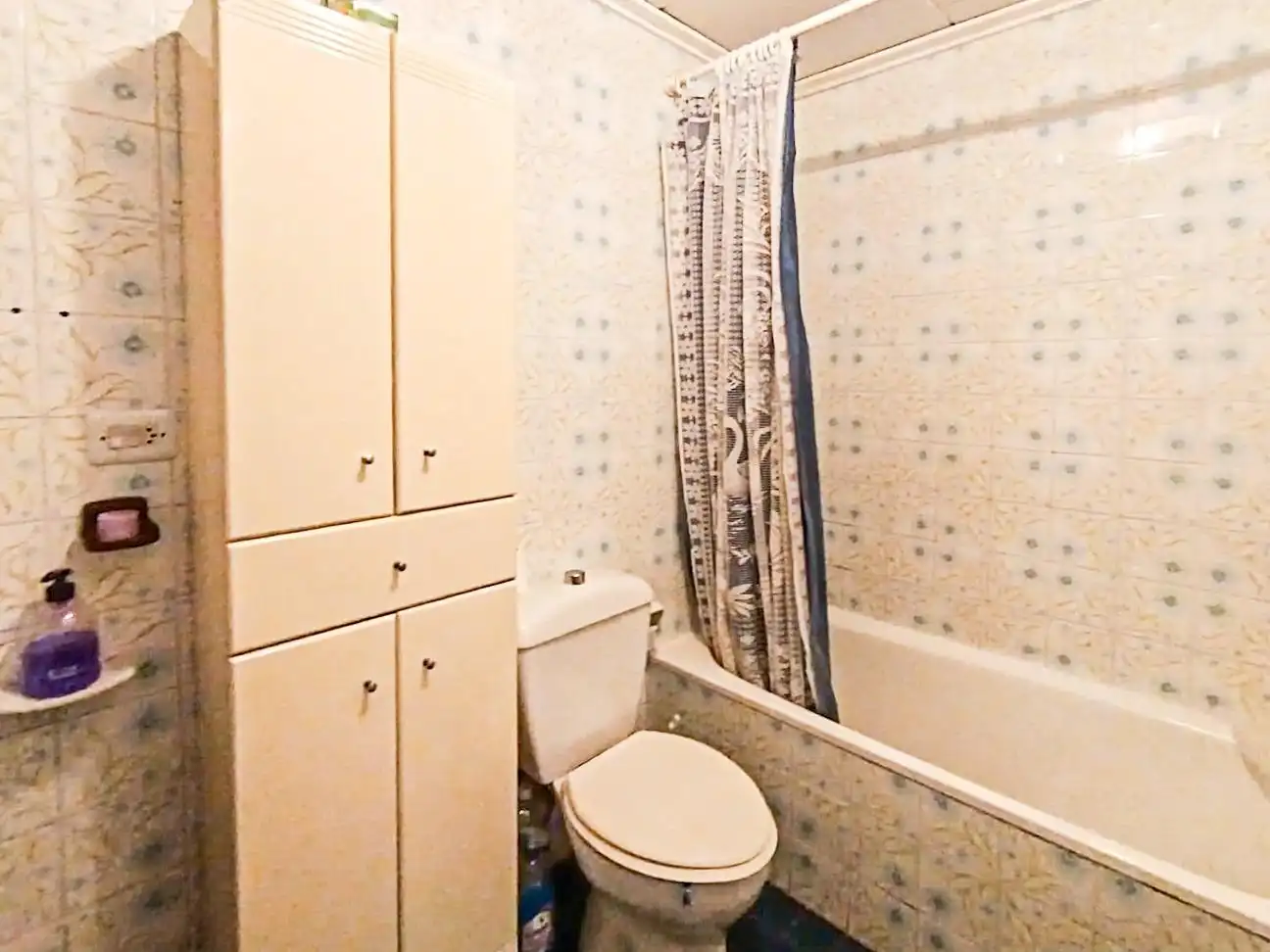 Bany de Apartament en venda en Miramar amb Terrassa, Moblat i Piscina comunitària