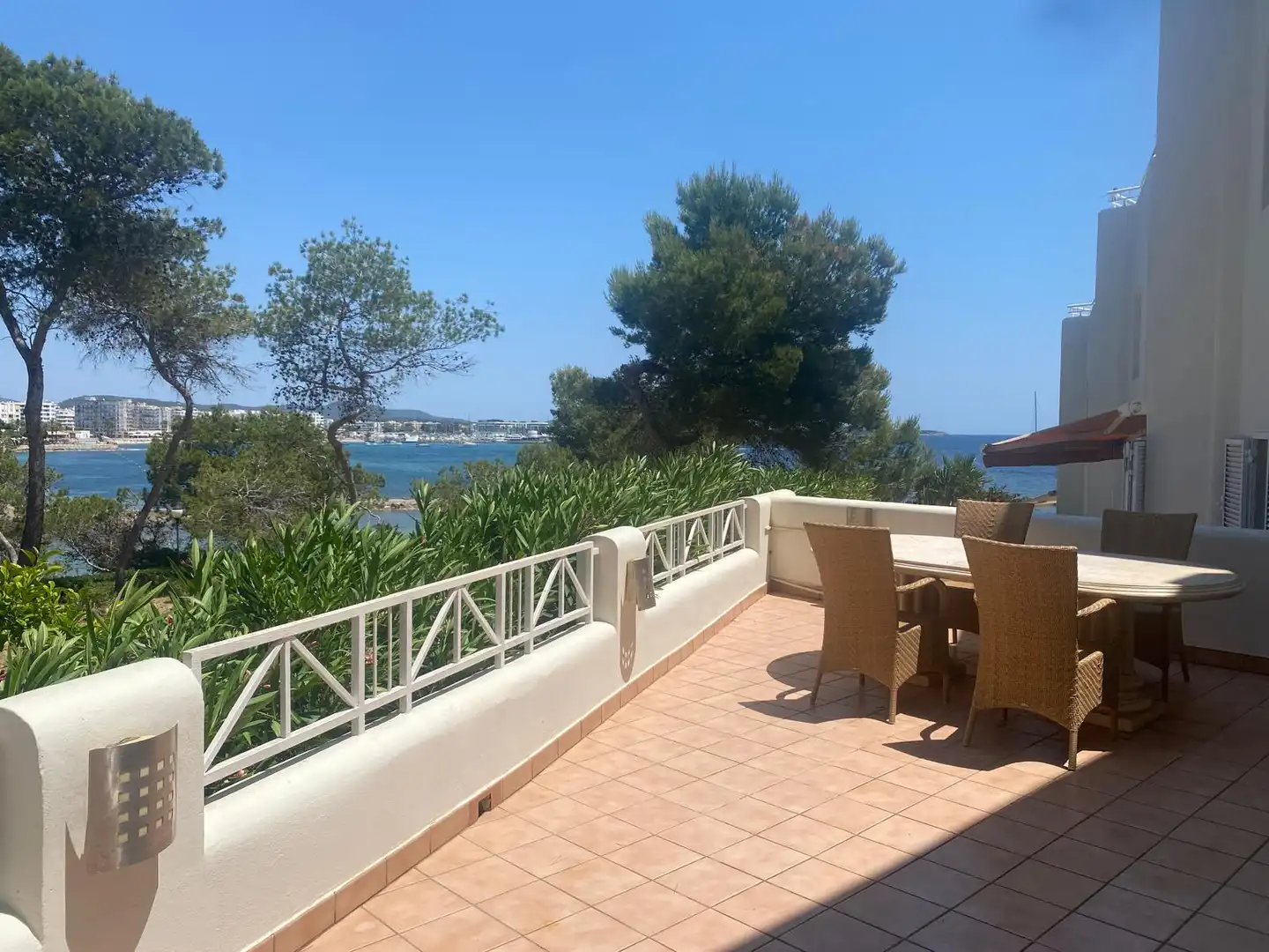 Terraza de Casa adosada en venta en Santa Eulària des Riu con Aire acondicionado, Calefacción y Jardín privado