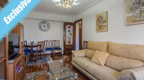 Foto 3 de Piso en venta en Travesía Los Derechos Humanos, 13, Carlos V, Laredo