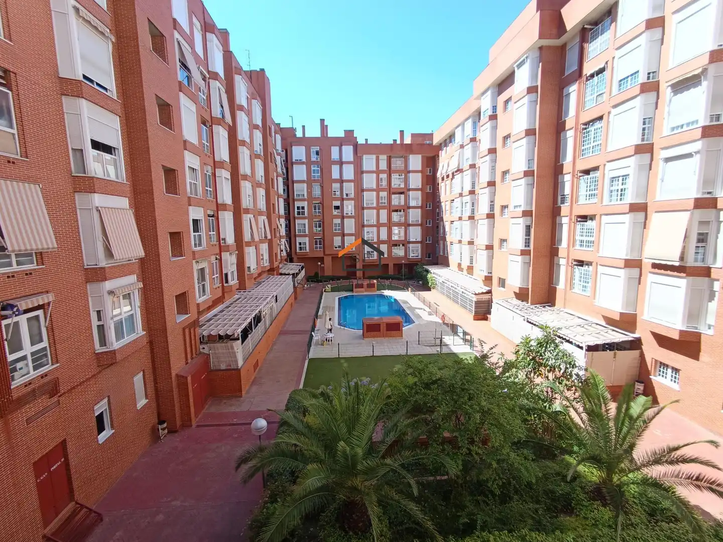 Schlafzimmer von Wohnung zur Miete in Madrid mit Heizung, Parkett und Abstellraum