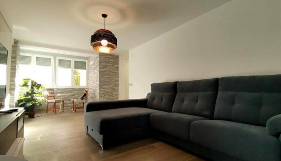 Foto 1 de Pis en venda a Calle Sabio Muñaton , Cortijo Bazán - Los Casinis - Los Cipreses, Málaga