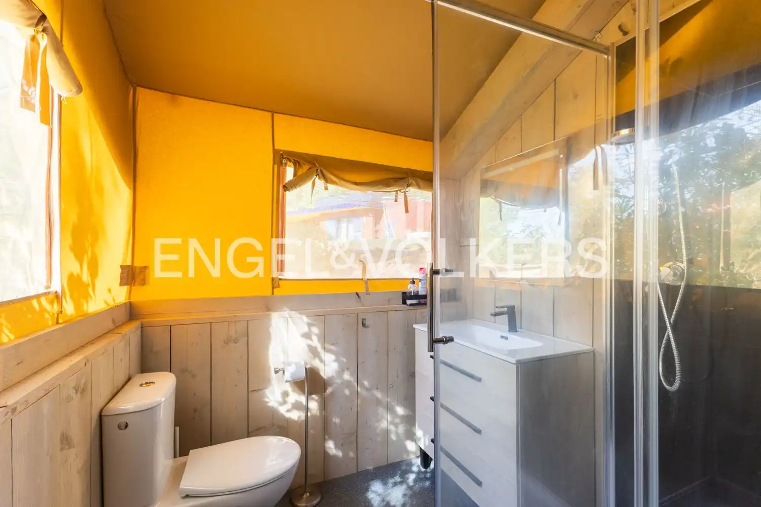 Baño de Casa o chalet en venta en Gilet con Aire acondicionado, Calefacción y Jardín privado