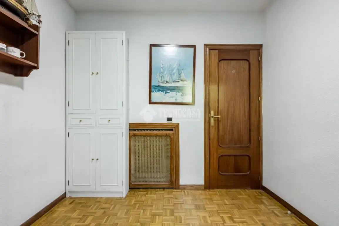Schlafzimmer von Wohnung zum Verkauf in Madrid