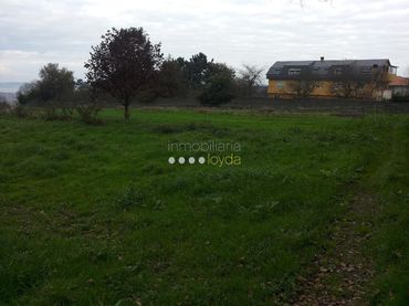 Terreno residenziale in vendita a Cabral - Candeán