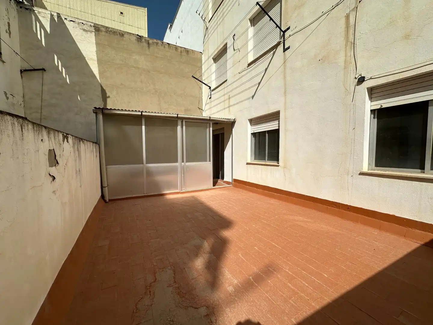 Vista exterior de Piso en venta en Ontinyent con Calefacción, Terraza y Trastero