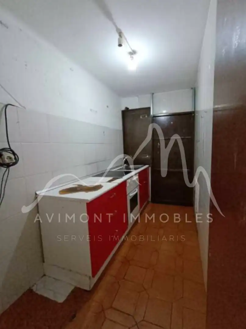 Küche von Wohnung zum Verkauf in Mollet del Vallès mit Balkon
