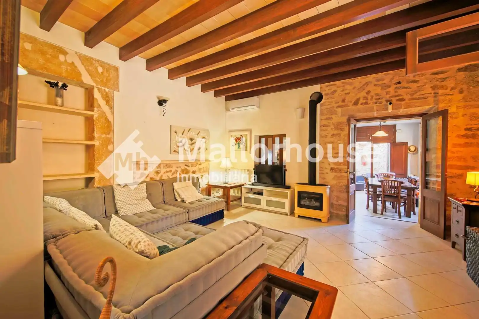 Living room of Detached homes for sale in Alcúdia  with Air Conditioner, Private garden and Terrace