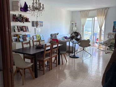Flat with balcony for sale in Centre