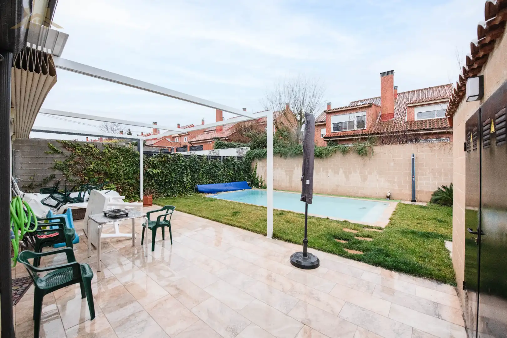 Piscina de Casa adosada en venta en Rivas-Vaciamadrid con Aire acondicionado, Jardín privado y Piscina