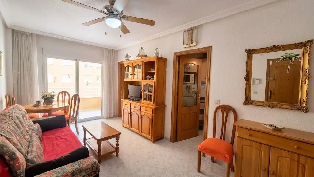 Apartamento con piscina en venta en Calle BELLA ANTONIA, imagen 3