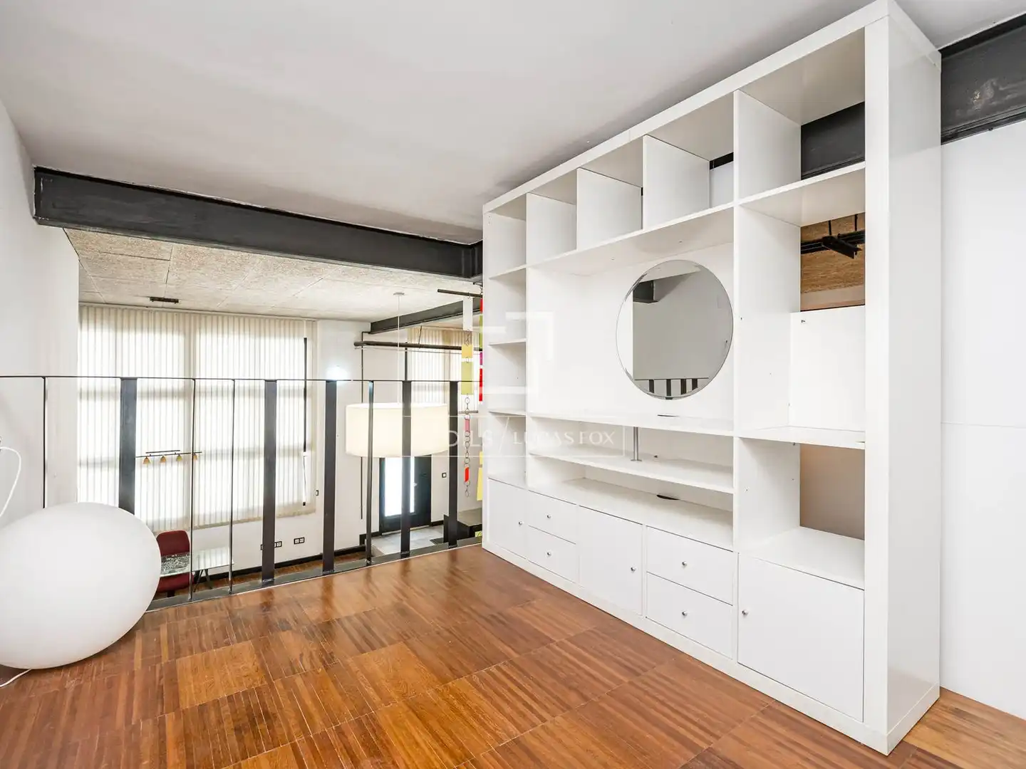 Sala d'estar de Pis en venda en Madrid amb Aire condicionat