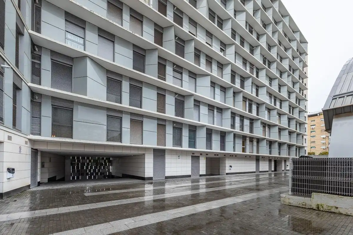 Exterior view of Flat for sale in Granada  with Air Conditioner and Storage room
