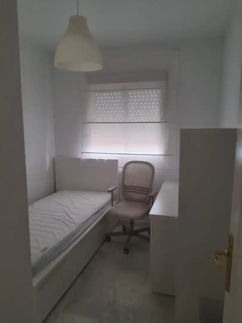 Dormitori de Pis per a compartir en Barrio Alto