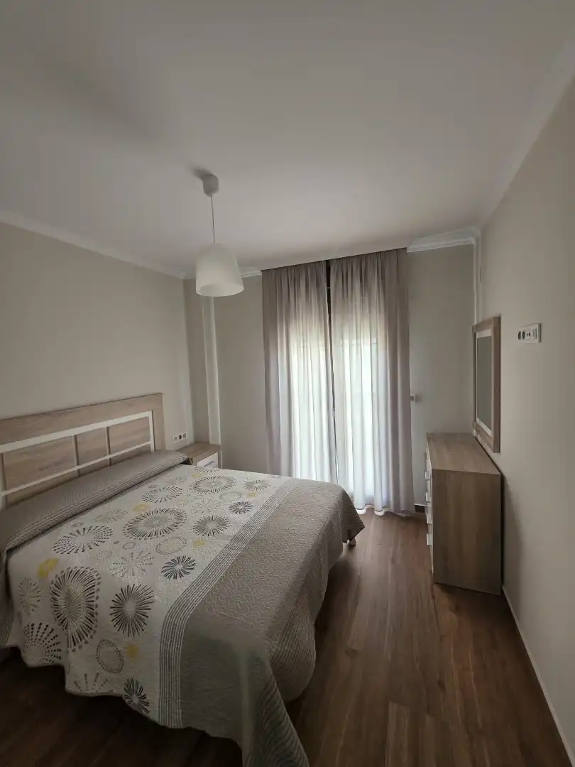 Schlafzimmer von Wohnung zur Miete in Melilla mit Klimaanlage, Möbliert und Waschmaschine