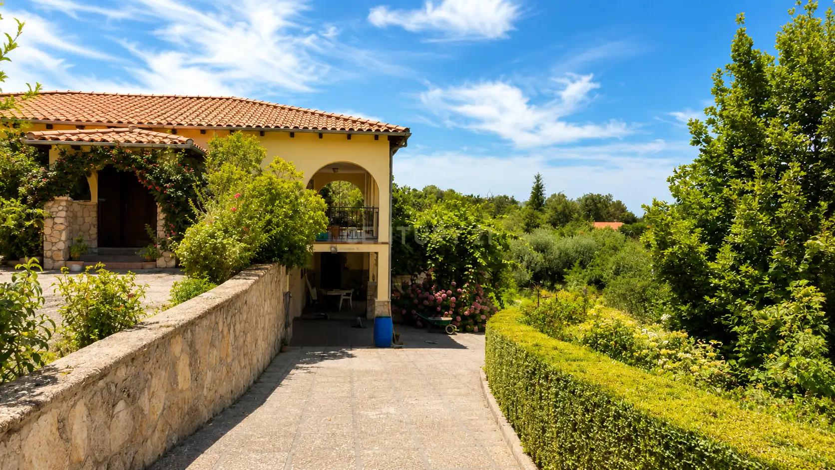 Vista exterior de Casa o xalet en venda en Hervás amb Jardí privat i Balcó