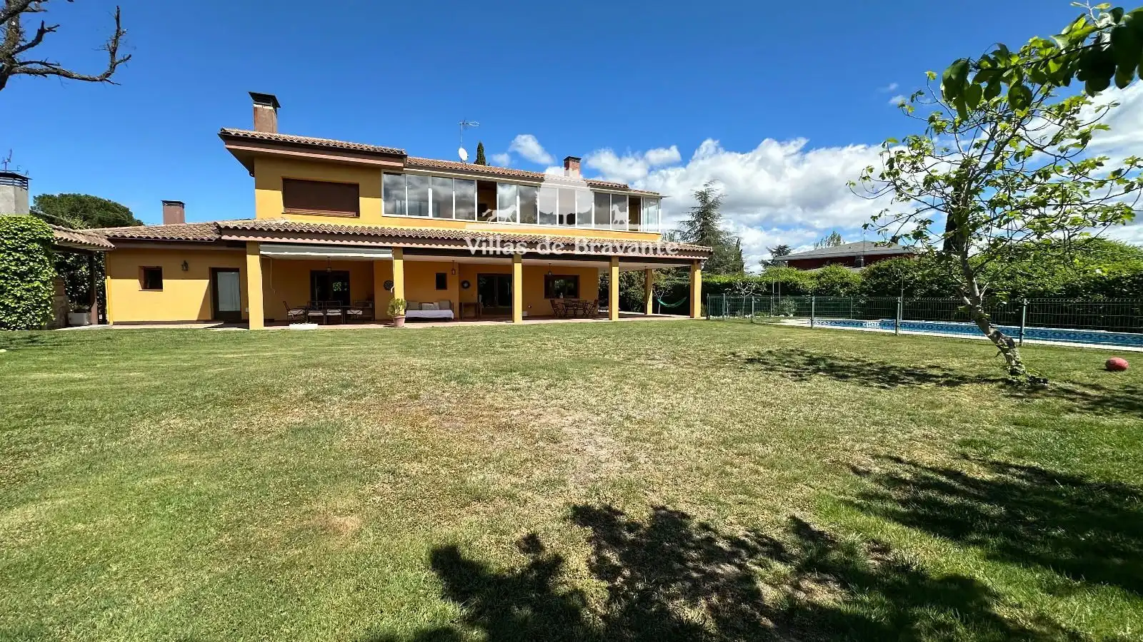 Garden of Houses for sale in Villanueva de la Cañada  with Air Conditioner, Heating and Parquet flooring