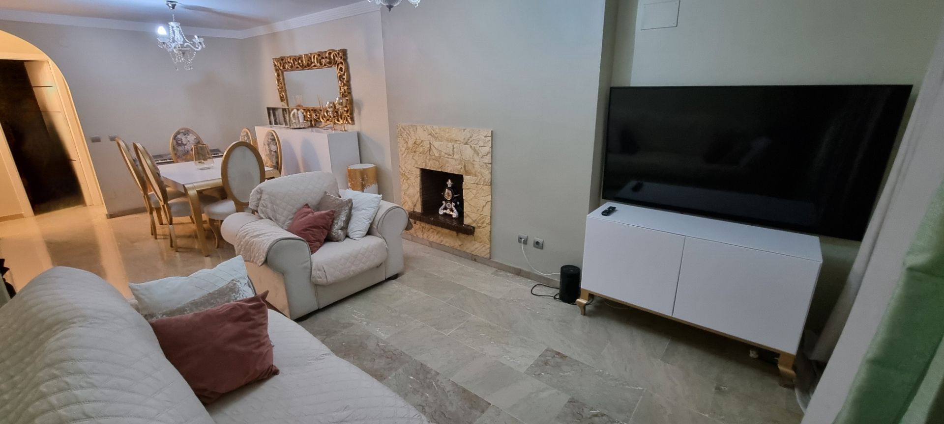 Sala de estar de Piso en venta en Fuengirola con Aire acondicionado y Terraza