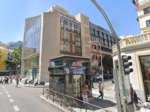 Vista exterior de Pis en venda en Madrid amb Aire condicionat, Calefacció i Moblat