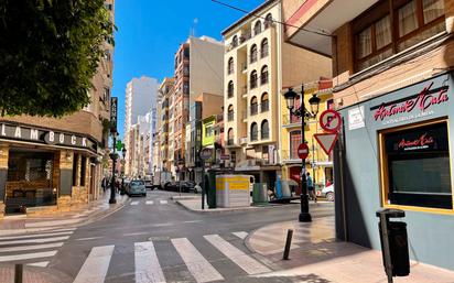 Vista exterior de Pis en venda en Castellón de la Plana / Castelló de la Plana amb Aire condicionat, Calefacció i Terrassa