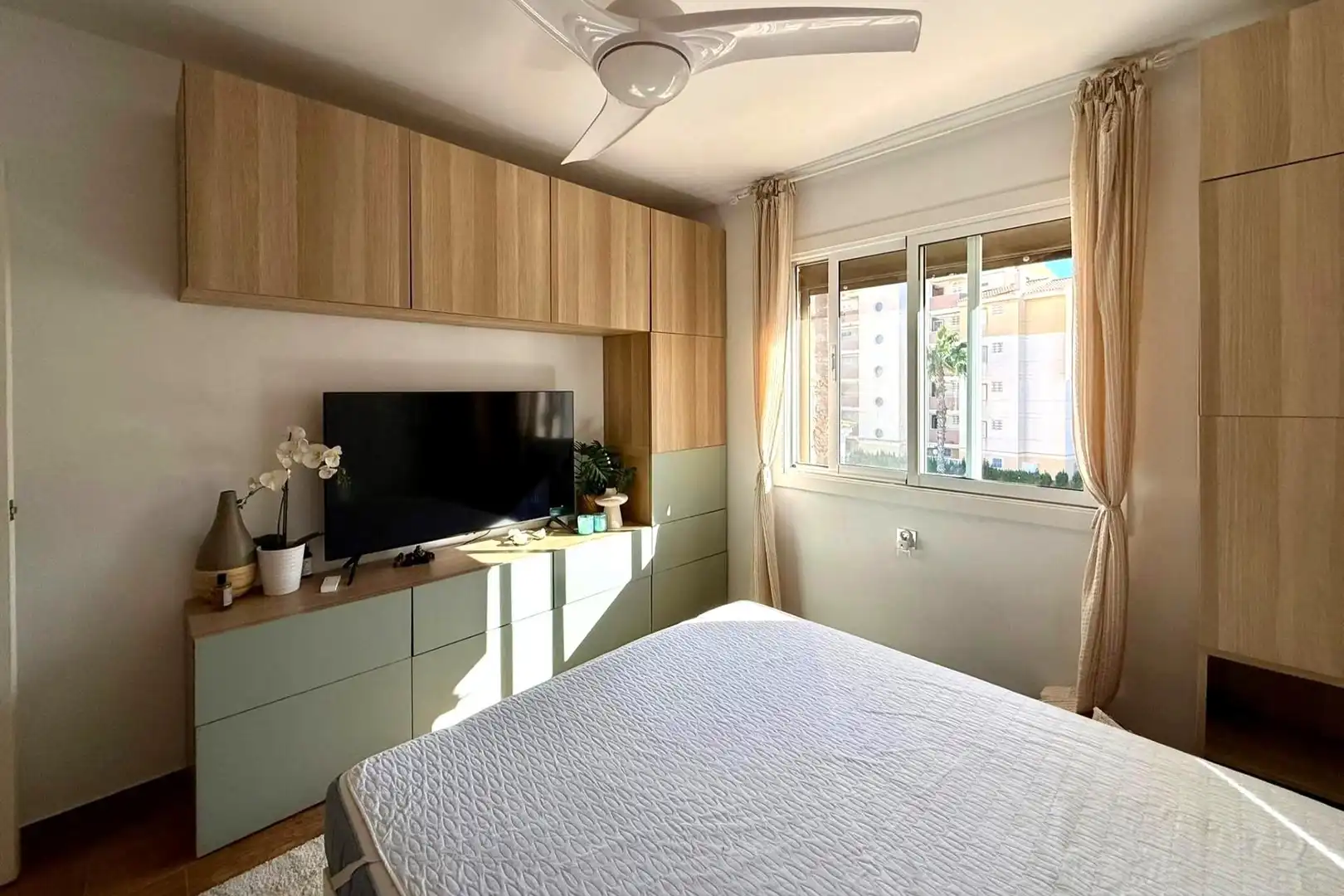 Bedroom of Attic for sale in Torrevieja  with Air Conditioner, Heating and Terrace