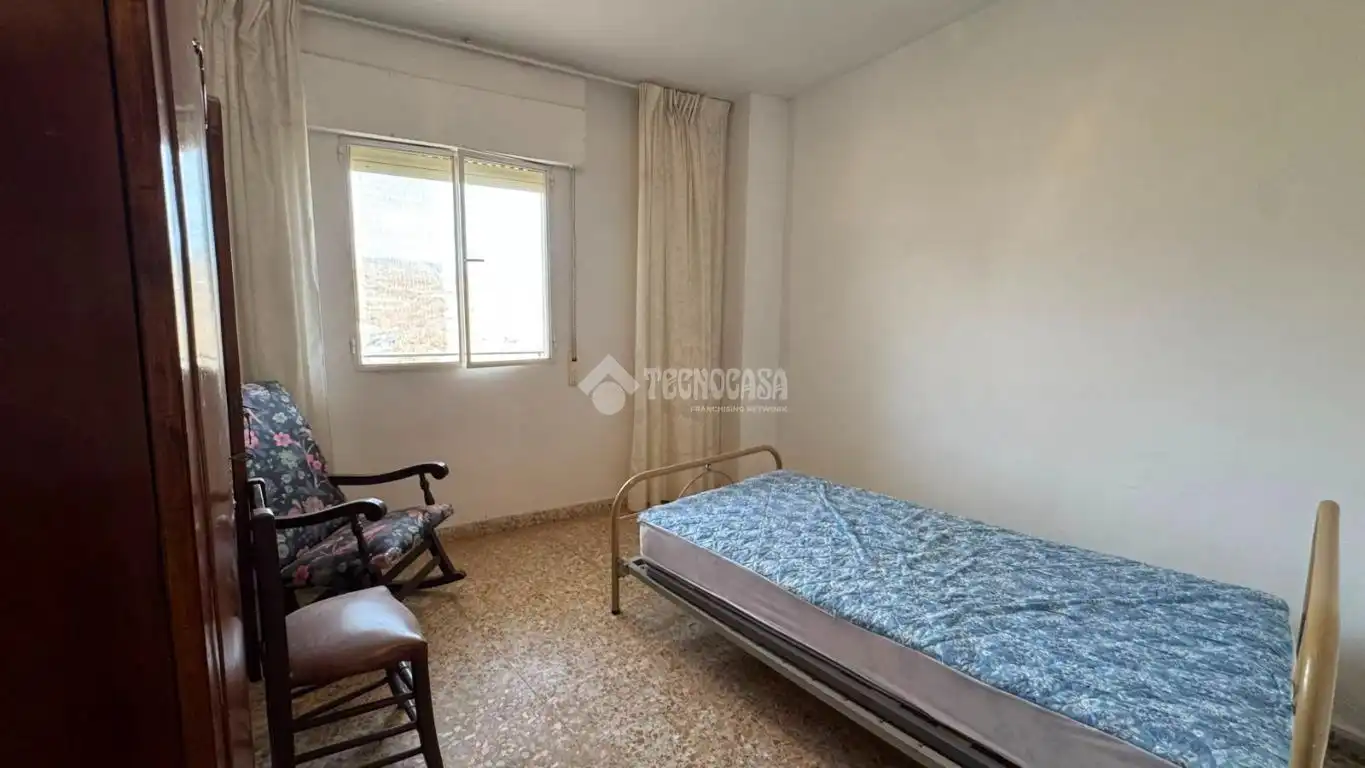 Habitación de Casa adosada en venta en Rubite con Calefacción y Balcón
