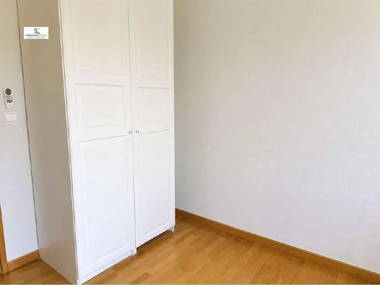 Habitación de Piso de alquiler en Alicante / Alacant con Parquet y Piscina comunitaria