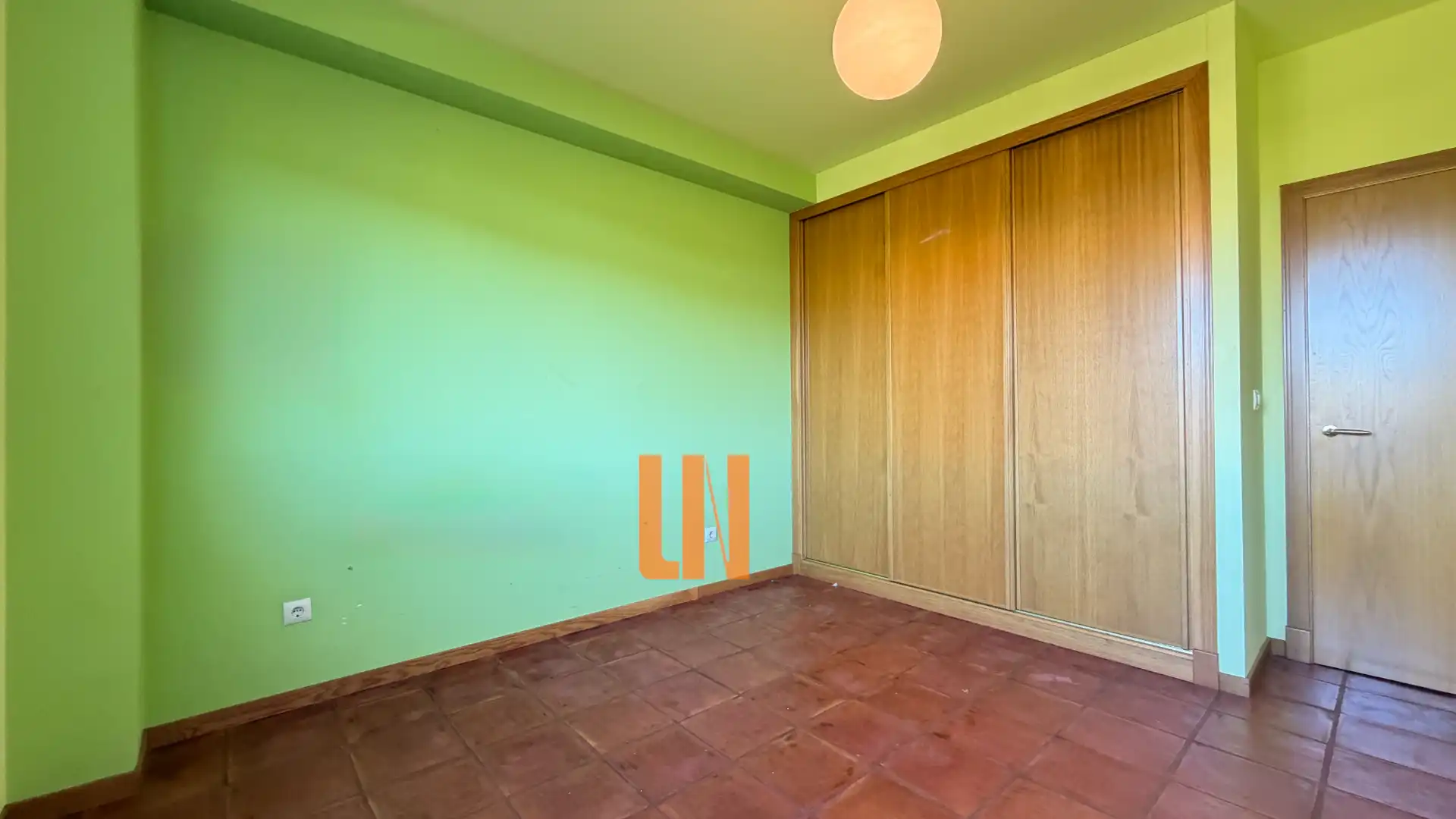 Bedroom of Houses for sale in Miño  with Heating, Private garden and Parquet flooring