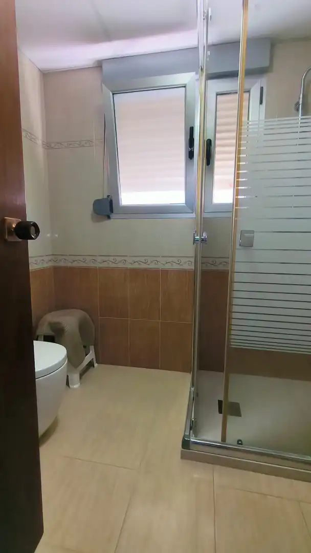 Baño de Piso en venta en Tavernes de la Valldigna con Aire acondicionado, Horno y Balcón