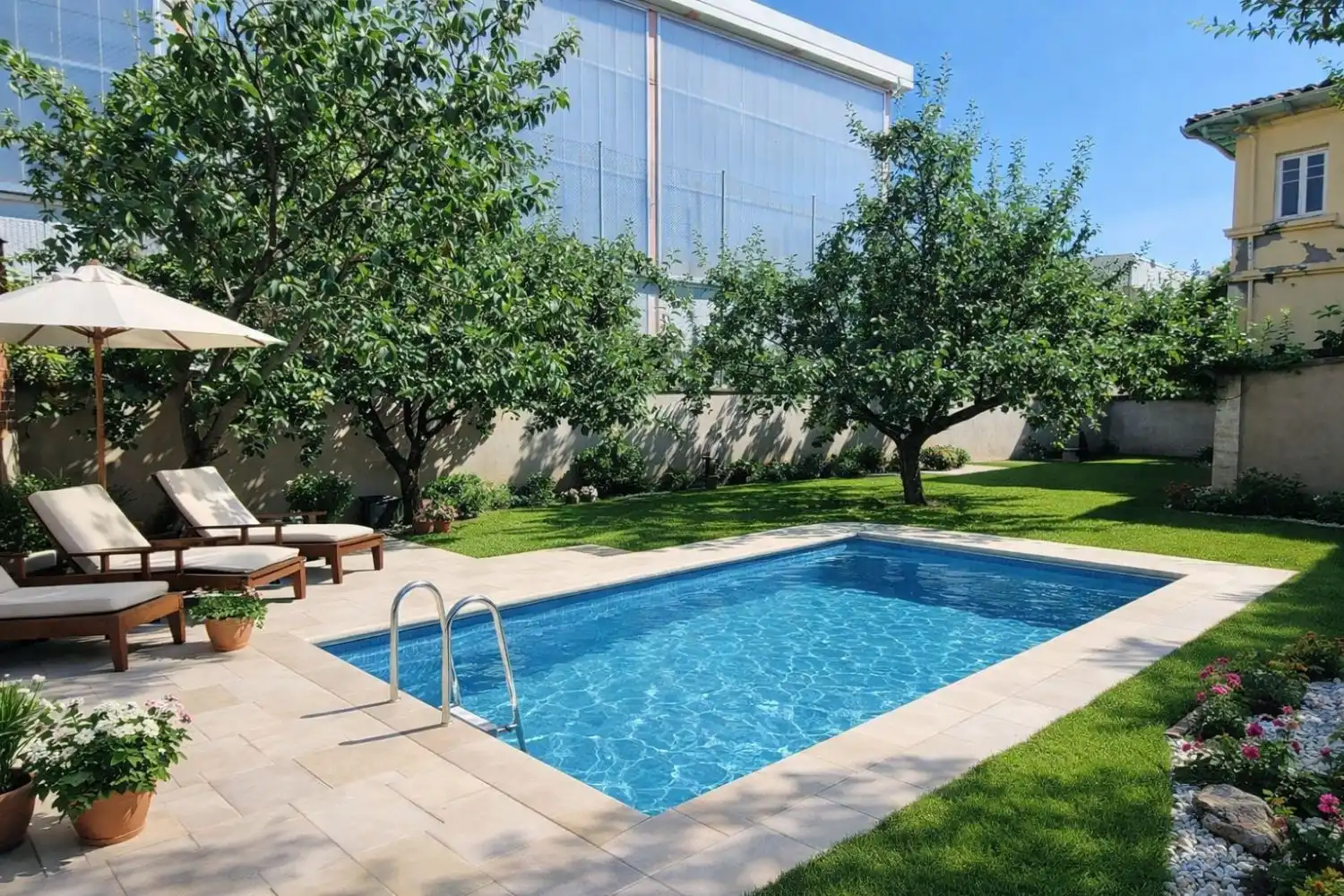 Piscina de Casa o xalet en venda en León Capital 