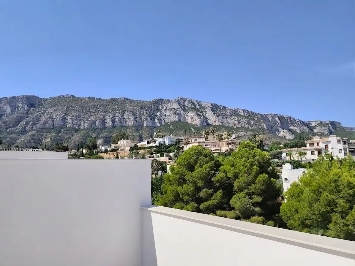 Detached homes for sale in Carrer de la Rosa, 1, El Montgó
