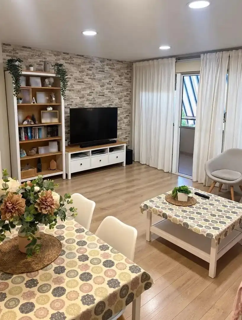 Piso con terraza en venta en Calle BENISANO, imagen 3