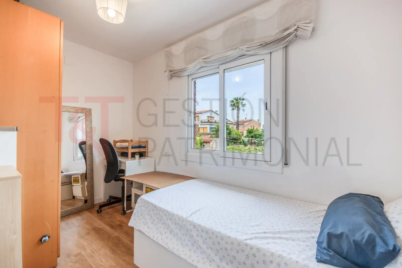 Dormitori de Casa o xalet en venda en Cerdanyola del Vallès amb Aire condicionat, Calefacció i Terrassa