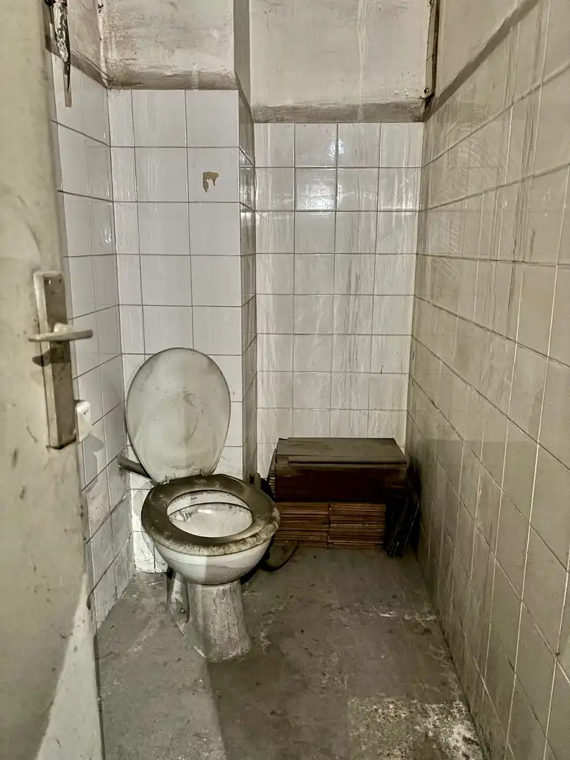 Baño de Local en venta en Barcelona